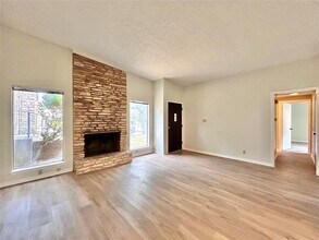 8711 Westover Club Dr in Austin, TX - Building Photo - Building Photo