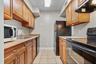 375 Wymore Rd-Unit -375-204 in Altamonte Springs, FL - Building Photo - Building Photo