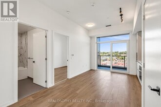 1285 Dupont St in Toronto, ON - Building Photo - Building Photo