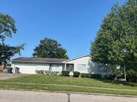 3864 Sundart Dr in Lexington, KY - Building Photo