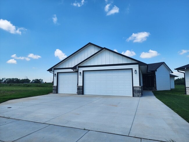 property at 1011 Tortuga Ave