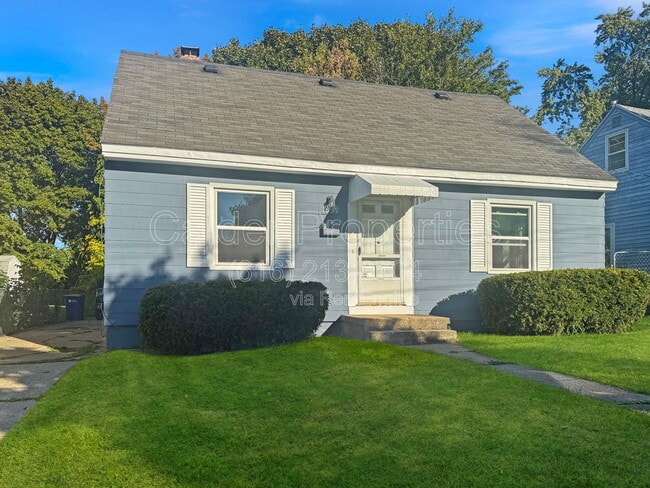 property at 1039 Kentwood Dr NE