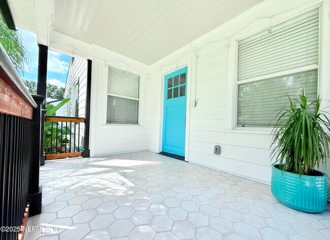 1626 Charon Rd in Jacksonville, FL - Building Photo - Building Photo