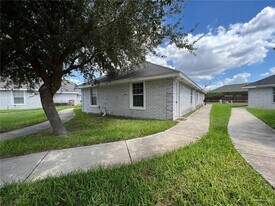 16 S Logan Dr in Edinburg, TX - Building Photo