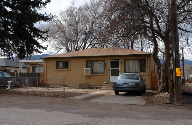 3010 N Arcadia St in Colorado Springs, CO - Foto de edificio - Building Photo