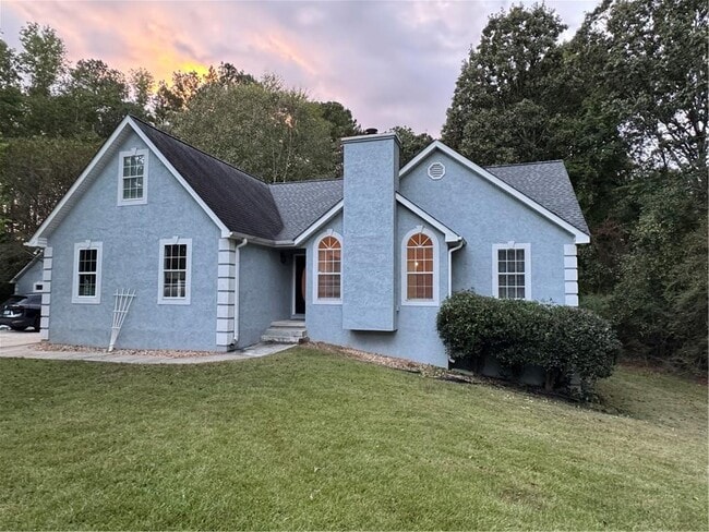 property at 17 Stonemount Ct