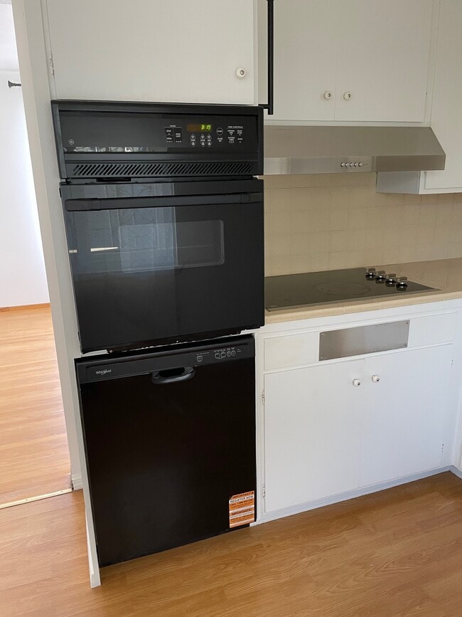 300 Cortland Ave, Unit 3