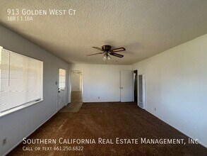 913 Golden W Ct in Tehachapi, CA - Building Photo - Building Photo