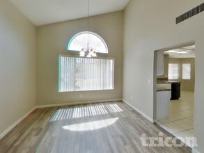 509 Coco Palms Ave in Las Vegas, NV - Foto de edificio - Building Photo