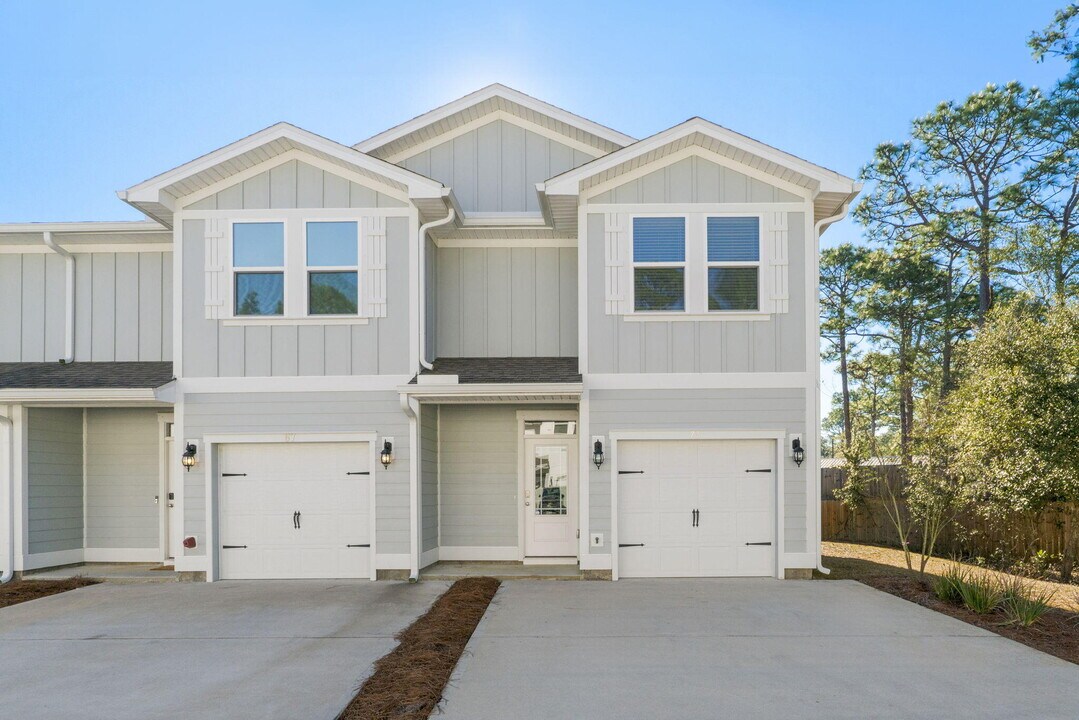 45 Sandhill Pines Dr in Santa Rosa Beach, FL - Building Photo