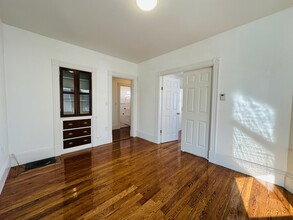 138 Holton St, Unit 2 in Boston, MA - Building Photo - Building Photo