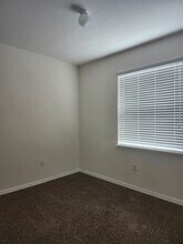 1866 Greenwood Valley Dr in Plant City, FL - Building Photo - Building Photo