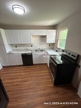 1385 Wadsworth Dr in Florissant, MO - Building Photo - Building Photo