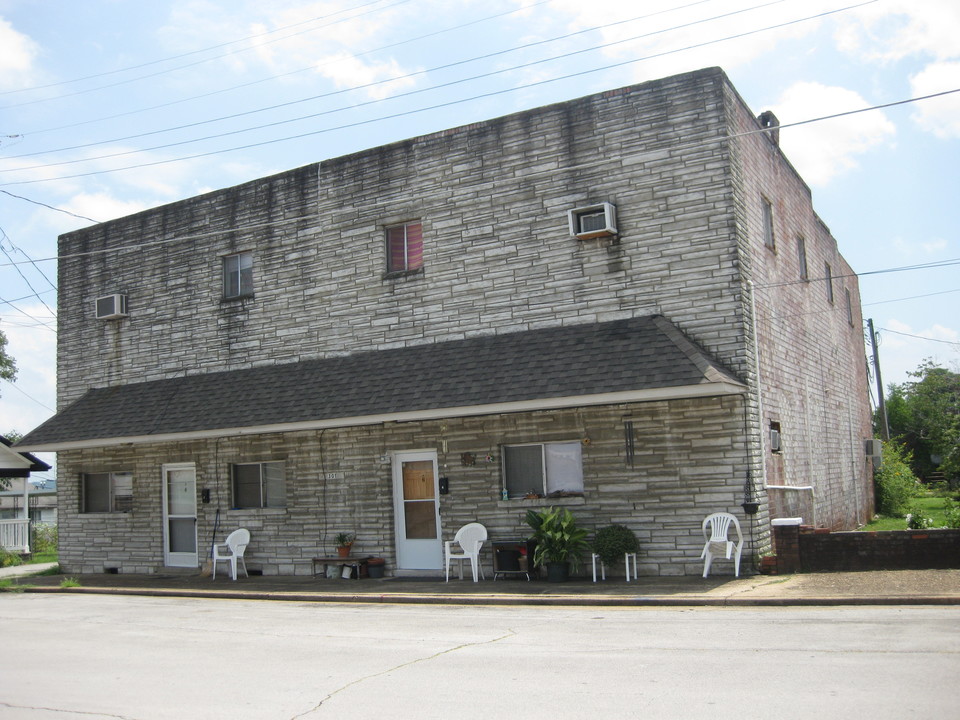 301 Gay St in Loudon, TN - Building Photo