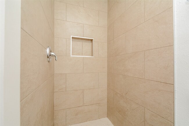 property at 4708 Los Angeles St