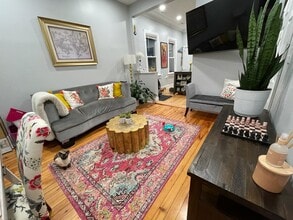 2236 W Belden Ave, Unit 2f in Chicago, IL - Building Photo - Building Photo