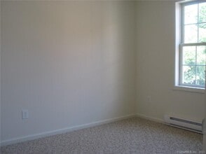 7 New St in Danbury, CT - Foto de edificio - Building Photo