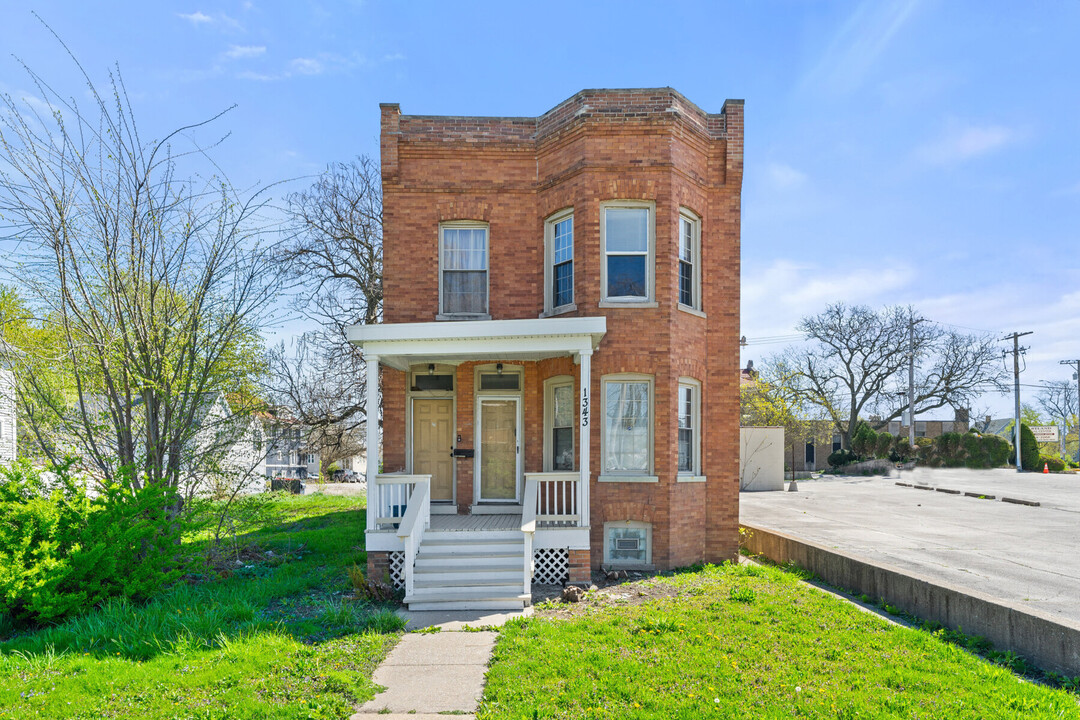 1343 Vincennes Ave in Chicago Heights, IL - Building Photo