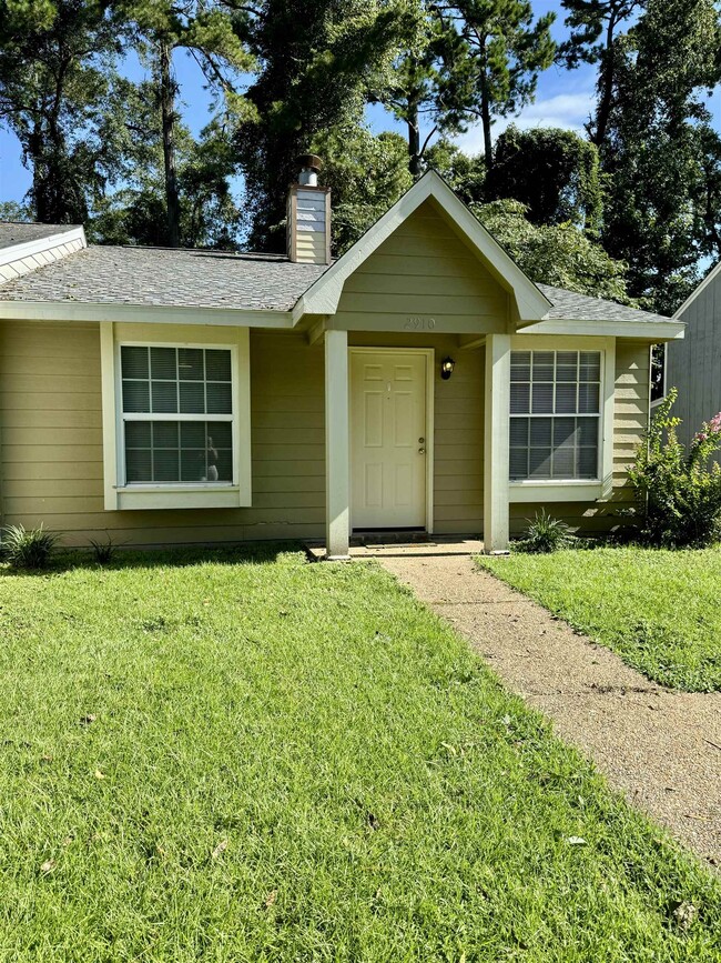 2910 Richview Park Cir N in Tallahassee, FL - Building Photo - Building Photo