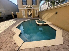 1512 Euston Dr in Kissimmee, FL - Building Photo - Building Photo