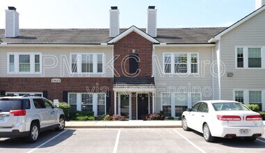 11624 Tomahawk Creek Pkwy in Leawood, KS - Building Photo - Building Photo