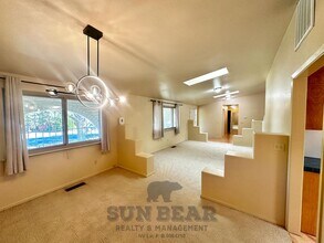 13460 S Hills Dr in Reno, NV - Building Photo - Building Photo