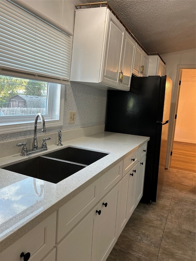 property at 10014 Cedar Landing Dr