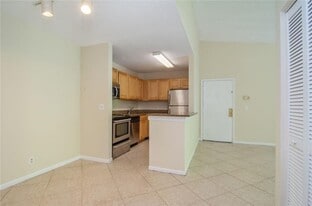 10701 Cleary Blvd, Unit 306