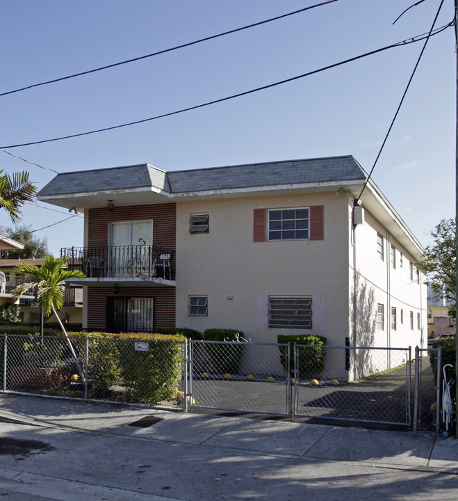 519 SW 11th Ave in Miami, FL - Building Photo