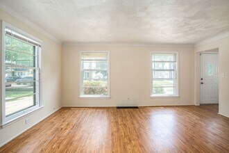 731 Ardmore St SE in Grand Rapids, MI - Building Photo - Building Photo