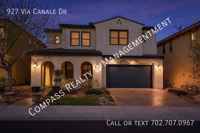 property at 927 Via Canale Dr