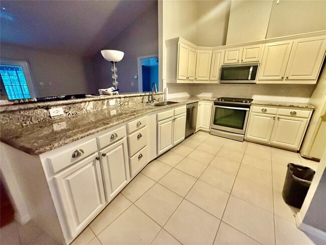 2161 SW 41 Ln in Gainesville, FL - Building Photo - Building Photo