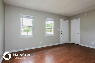 3702 4 Seasons Dr in Durham, NC - Building Photo - Building Photo