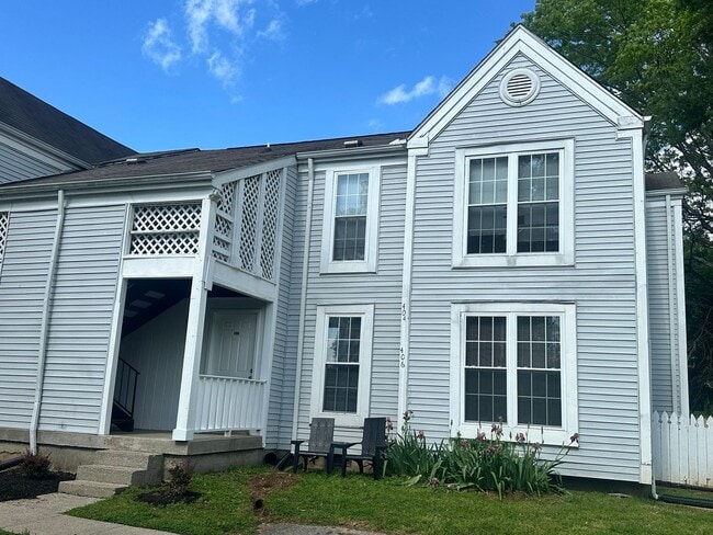 property at 404 Rachels Ct