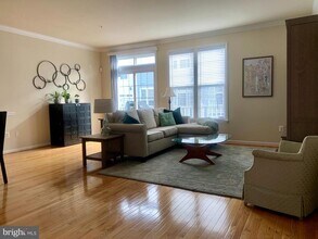 9823 Darcy Forest Dr in Silver Spring, MD - Building Photo - Building Photo
