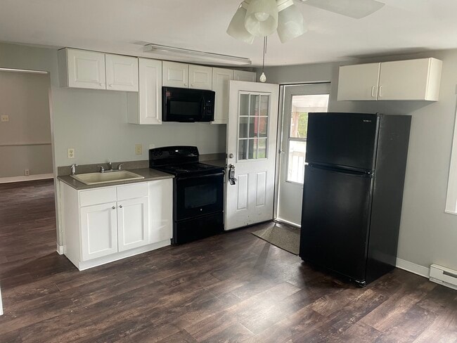 633 Main St in Tobyhanna, PA - Building Photo - Building Photo