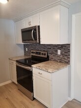 3823 42nd St in Sarasota, FL - Foto de edificio - Building Photo