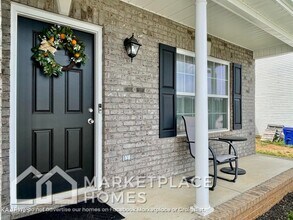 1129 Cloud View Dr in Powell, TN - Building Photo - Building Photo