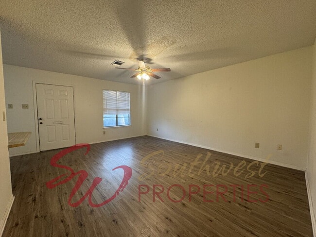 1379 W Mc Neill in Stephenville, TX - Building Photo - Building Photo
