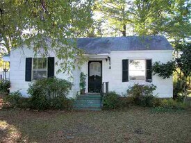 102 Sanders St in Honea Path, SC - Building Photo