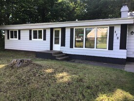 470 Woodridge Ave in Marquette, MI - Building Photo