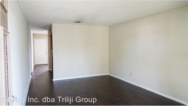 105-107 El Dorado Dr in Hewitt, TX - Building Photo - Building Photo