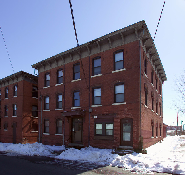 79 Mosher St in Holyoke, MA - Building Photo - Building Photo