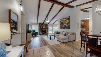 5 Dorchester Ct in Savannah, GA - Building Photo - Building Photo