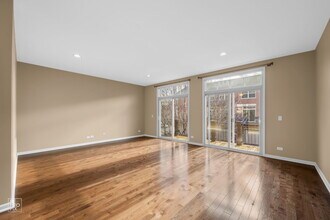 259 Aspen Pointe Rd in Vernon Hills, IL - Building Photo - Building Photo