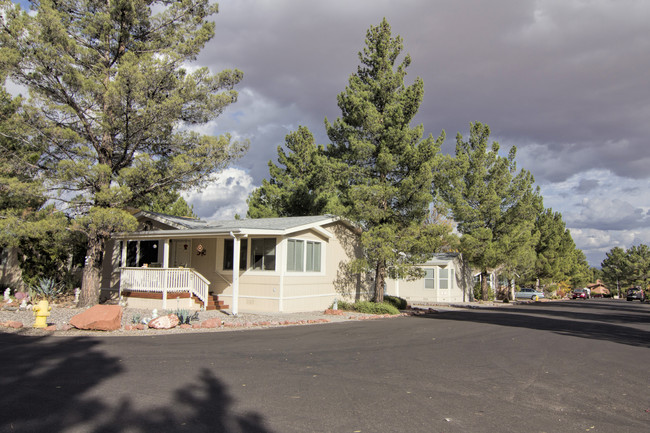 Pine Shadows MHP in Cottonwood, AZ - Building Photo - Building Photo