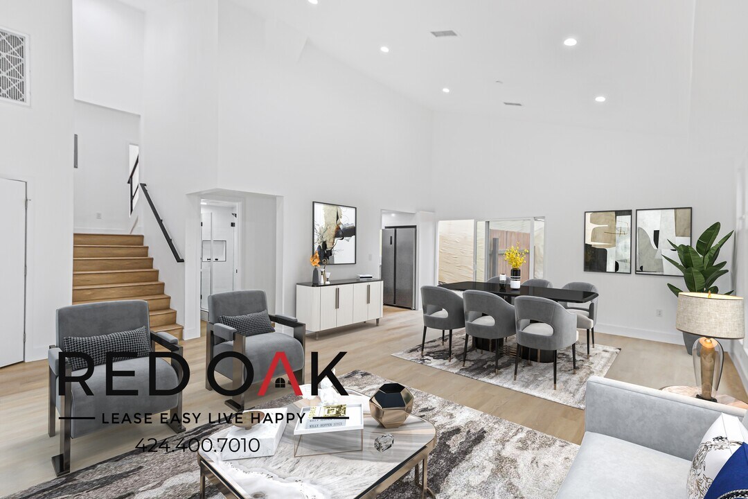325 W Ave 38 in Los Angeles, CA - Building Photo