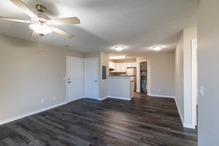 Spring Hill in Republic, MO - Building Photo