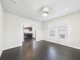 605 Enid St in Houston, TX - Building Photo