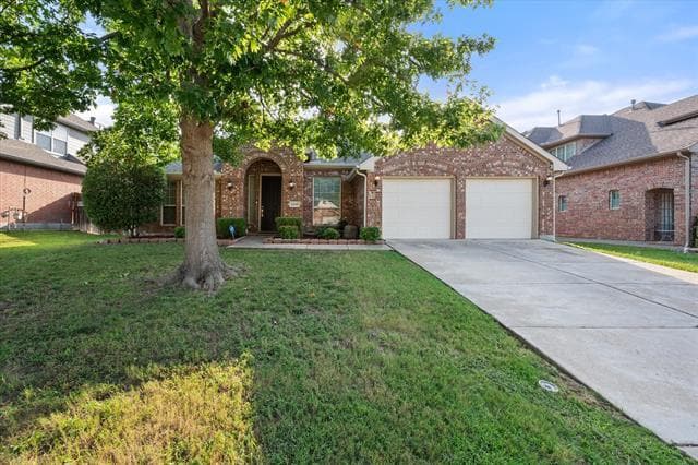 property at 2208 Hillary Trail
